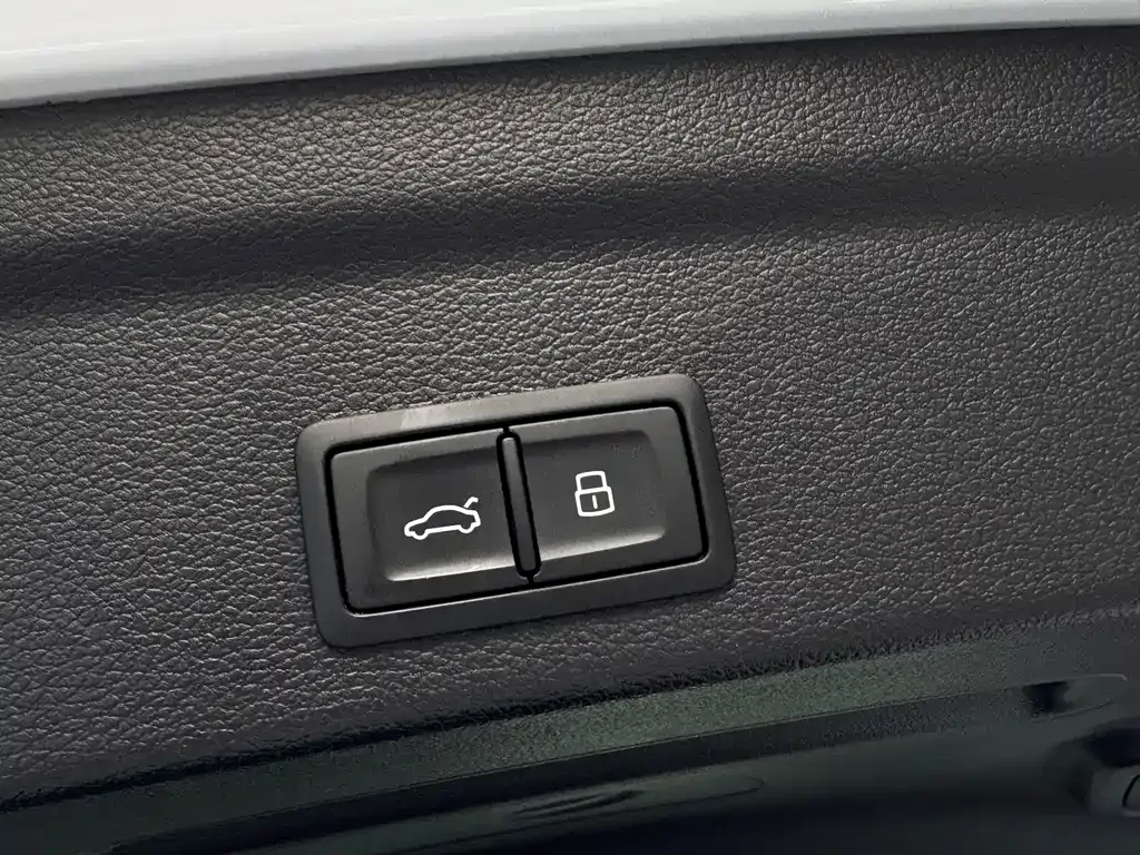 Audi Q3 Sportback — фото 10