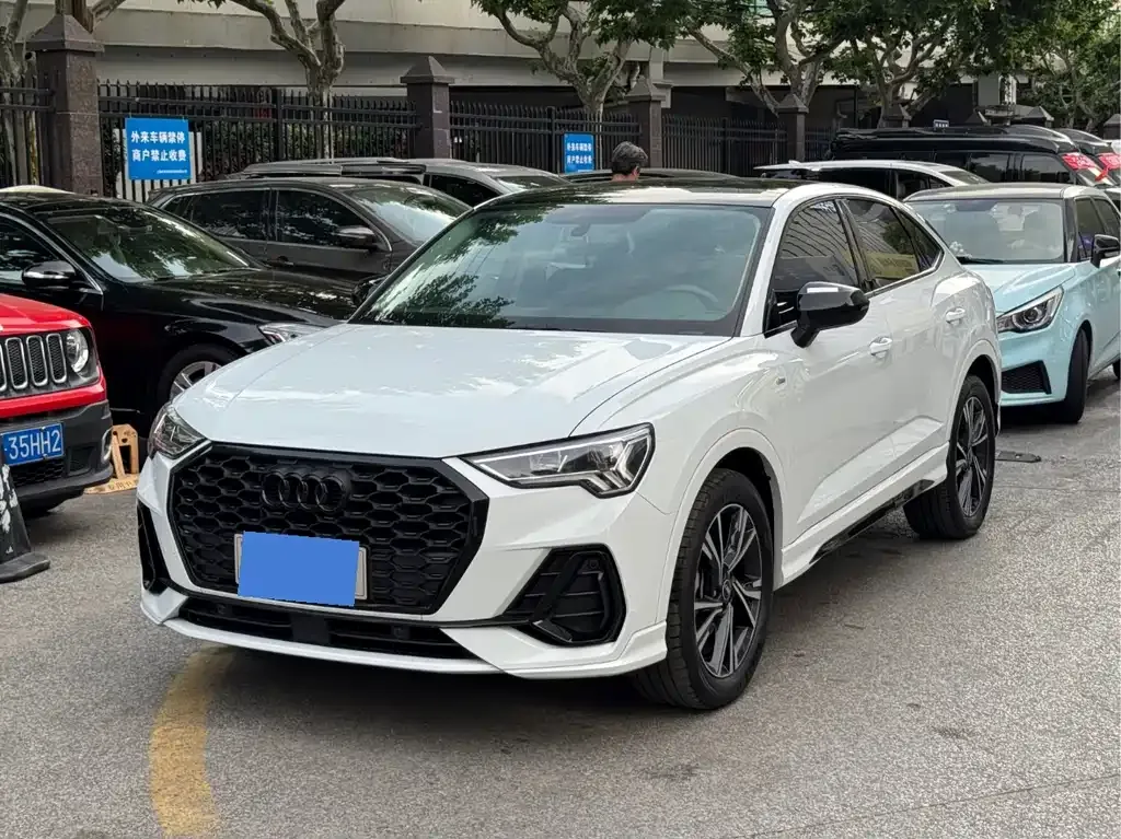 Audi Q3 Sportback — фото 7