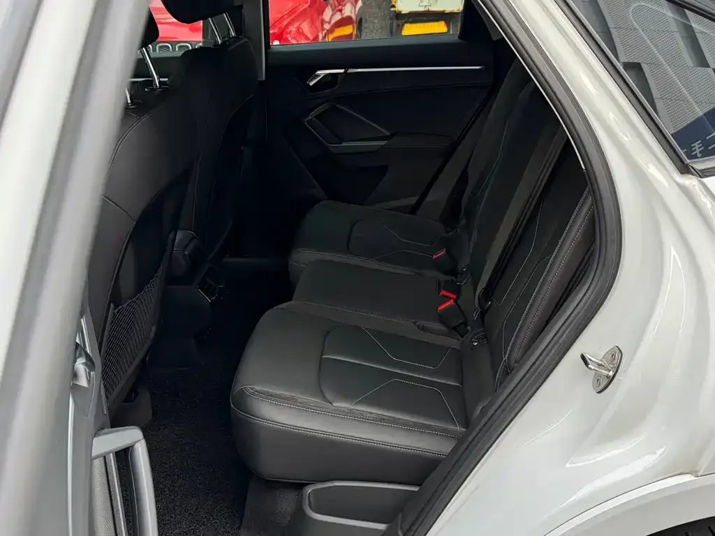 Audi Q3 Sportback — фото 5