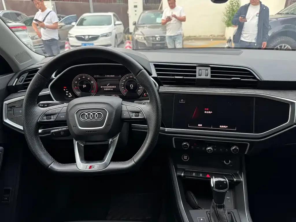 Audi Q3 Sportback — фото 6
