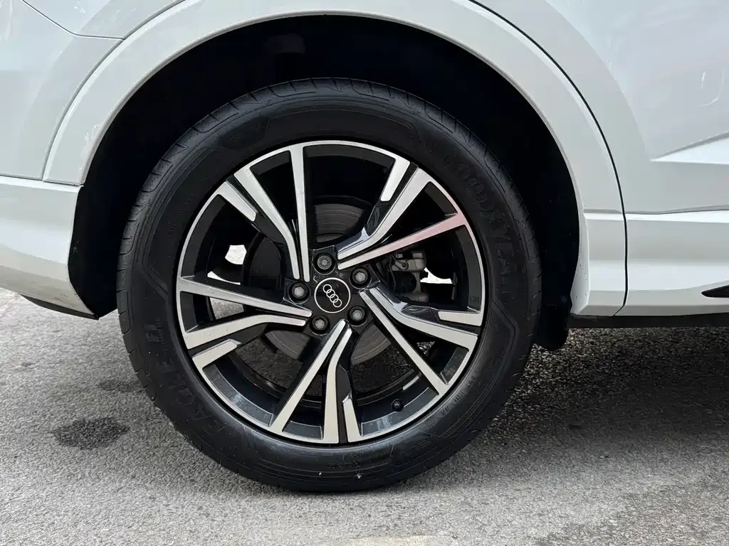 Audi Q3 Sportback — фото 8