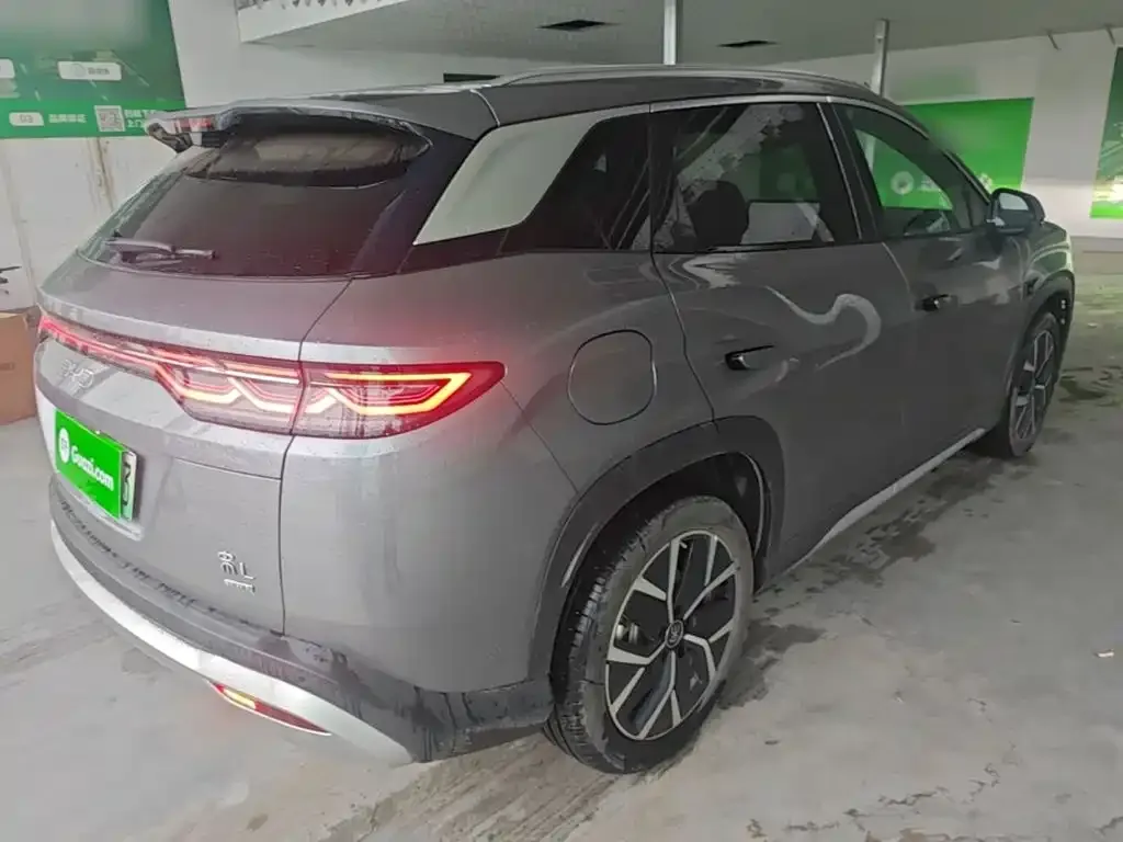 BYD L DM-i — фото 8