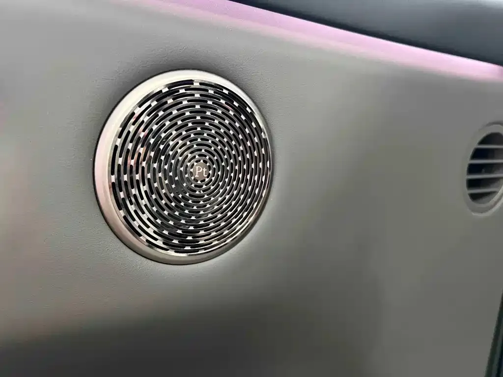 Li Auto Li i6 — фото 3