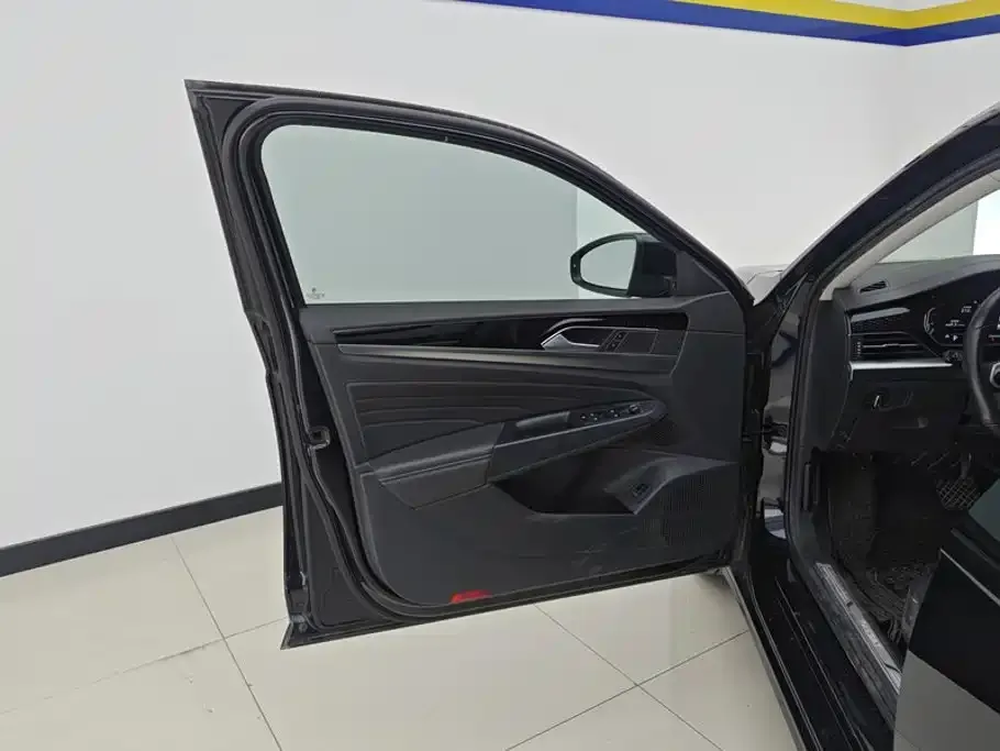 Volkswagen Passat — фото 6