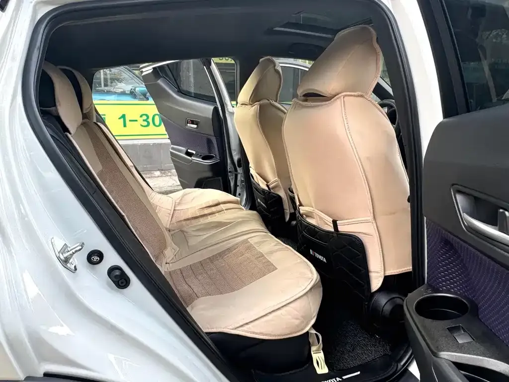 Toyota C-HR — фото 2