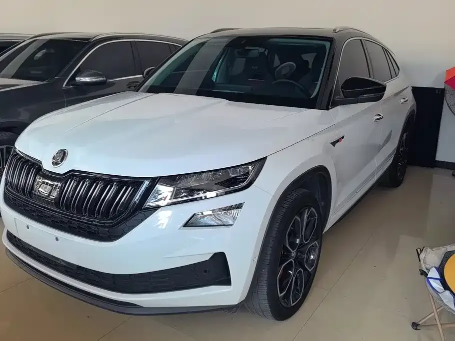 Skoda Kodiaq GT — фото 1