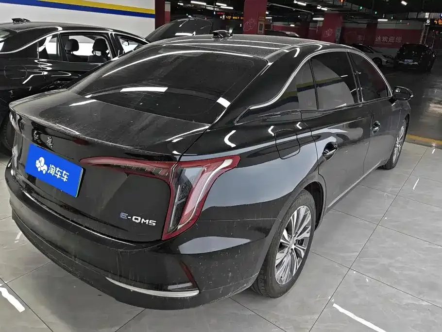 Hongqi E-QM5 — фото 3