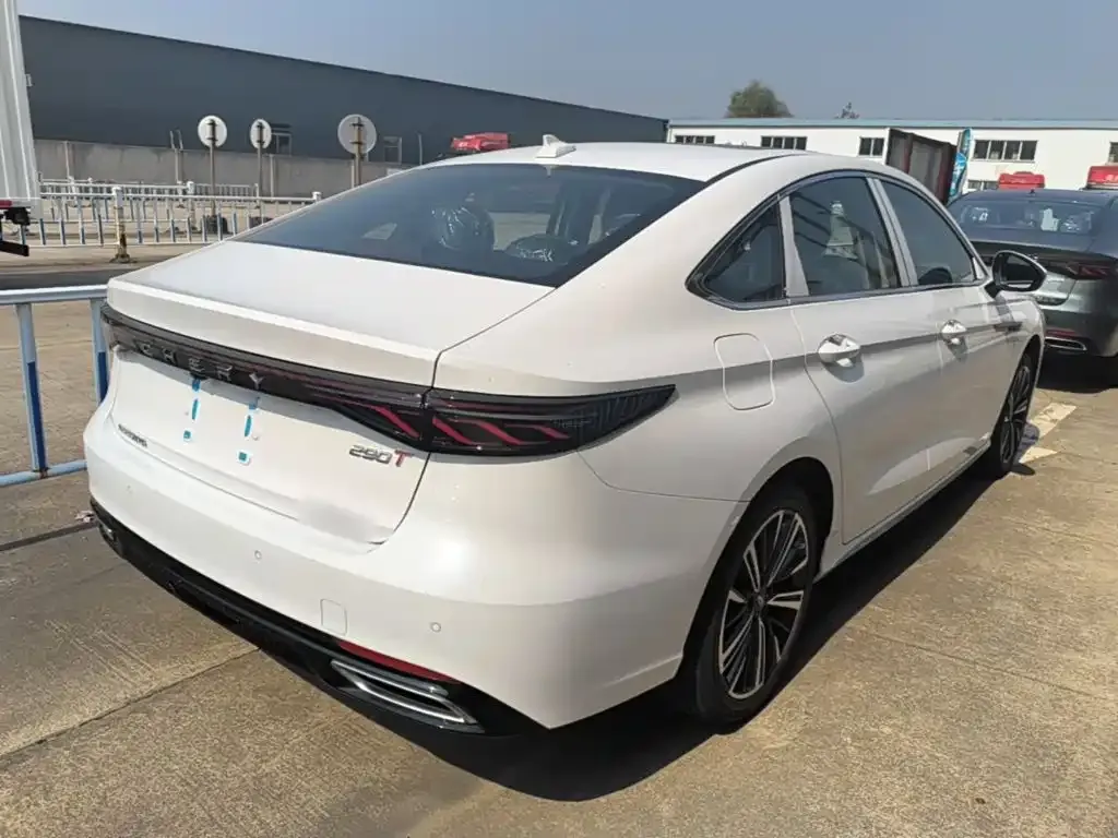 Chery Arrizo 8 PRO — фото 10