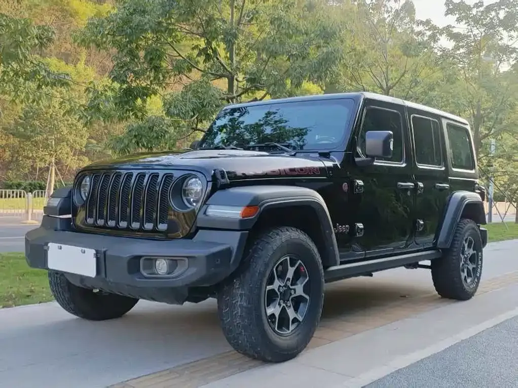 Jeep Wrangler — фото 1
