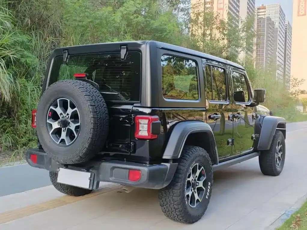 Jeep Wrangler — фото 4