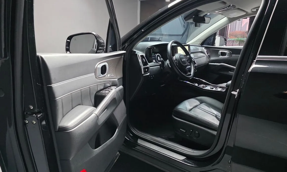Kia Sorento — фото 7