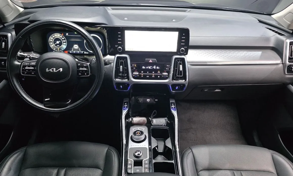 Kia Sorento — фото 10
