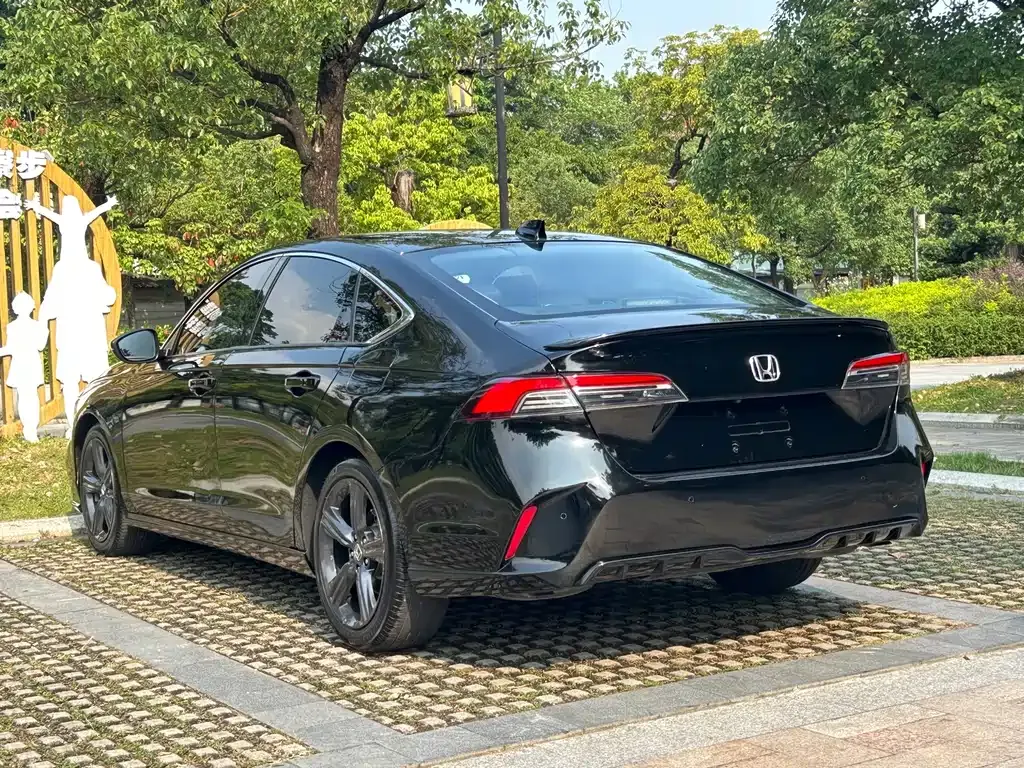 Honda Inspire — фото 4
