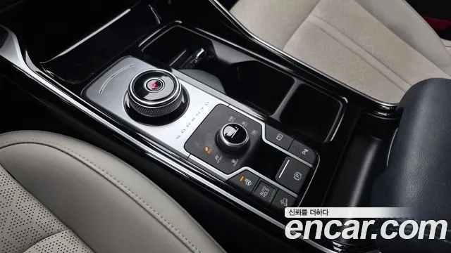 Kia Sorento — фото 9