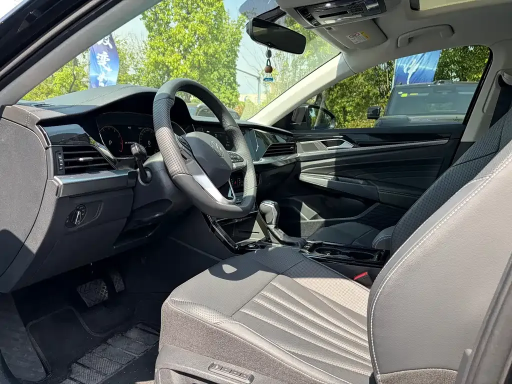 Volkswagen Passat — фото 5
