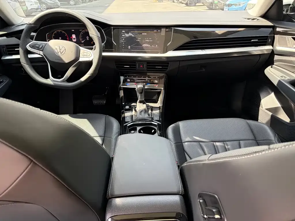 Volkswagen Passat — фото 3