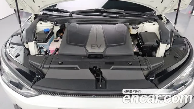 Kia EV6 — фото 9