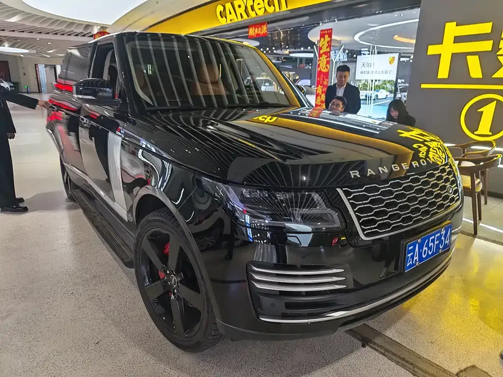 Land Rover Range Rover — фото 1