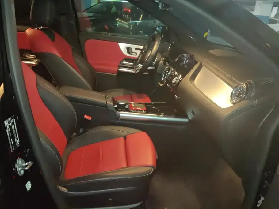 Mercedes-Benz GLA AMG — фото 10
