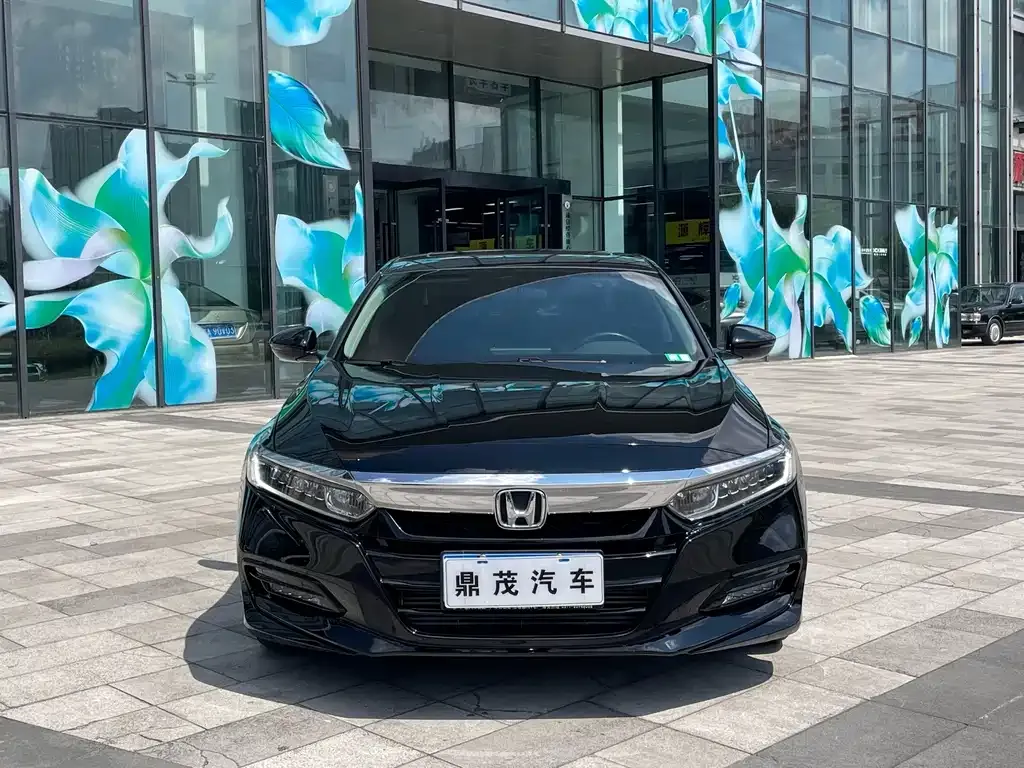 Honda Accord — фото 6