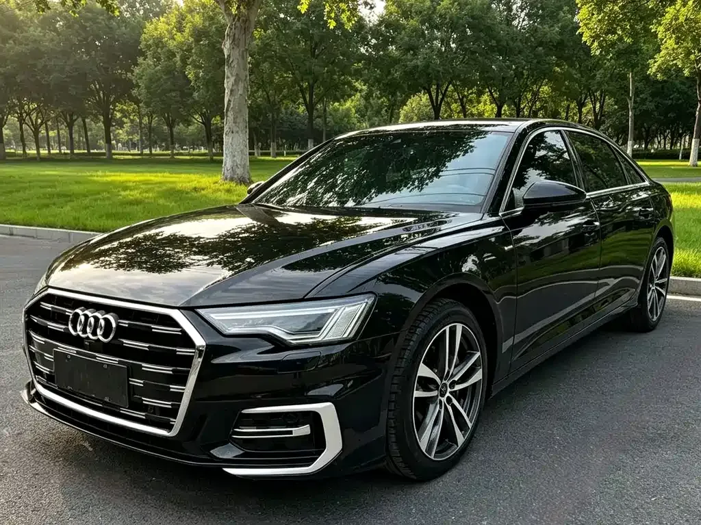 Audi A6L — фото 1