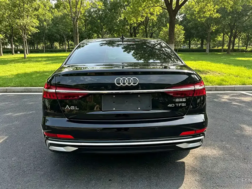 Audi A6L — фото 8
