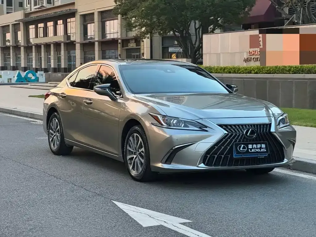Lexus ES — фото 2