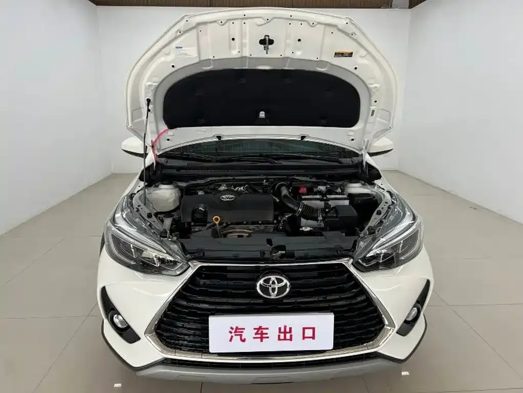 Toyota Yaris L — фото 9