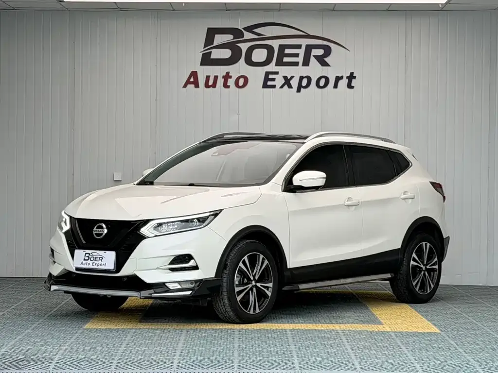 Nissan Qashqai — фото 1