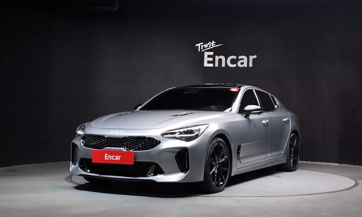 Kia Stinger — фото 1
