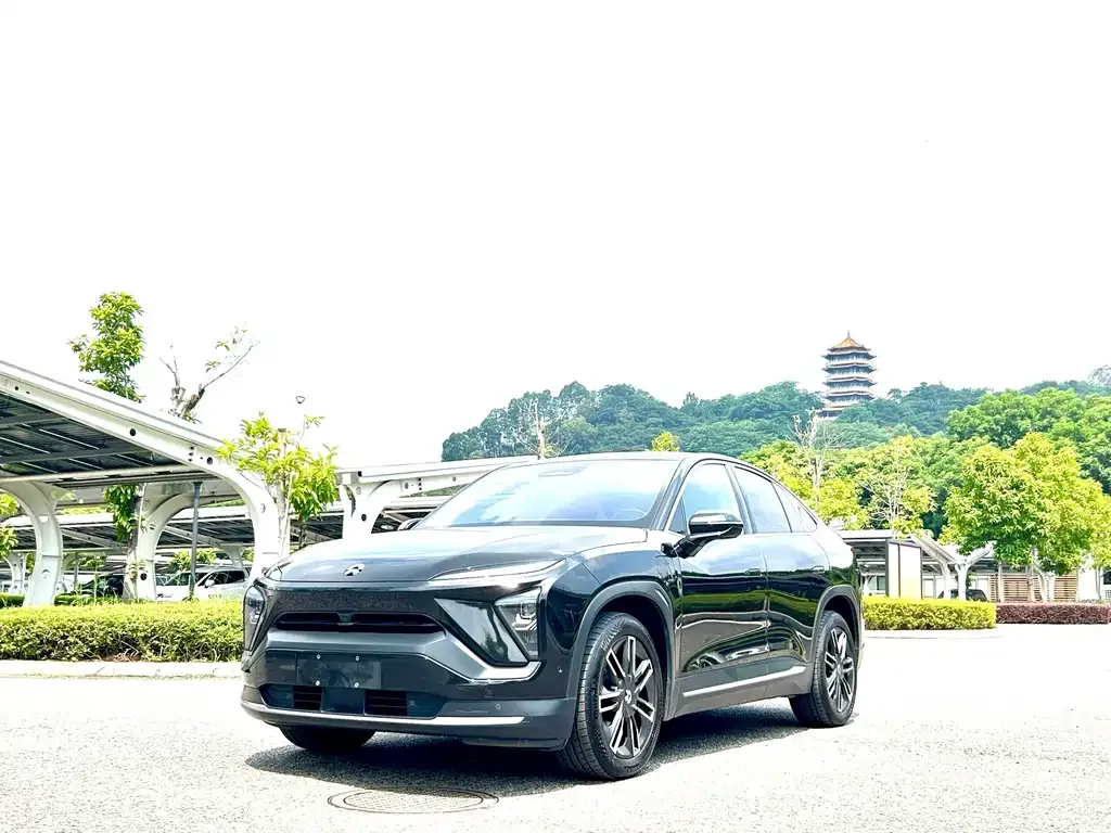 NIO EC6 — фото 10