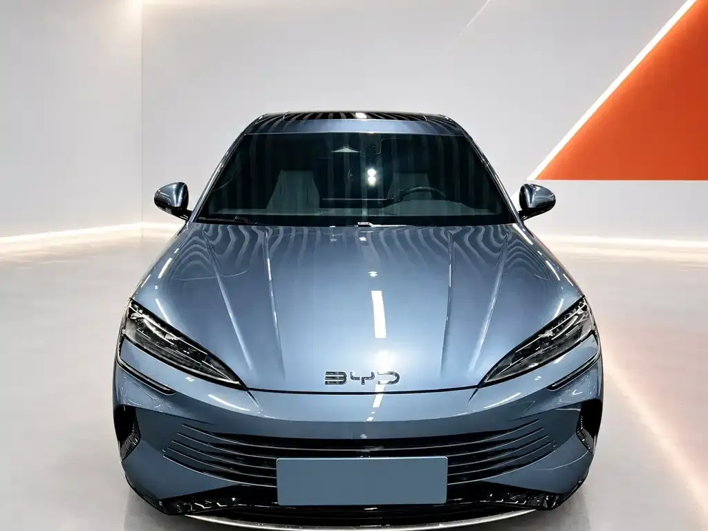 BYD Seal — фото 7