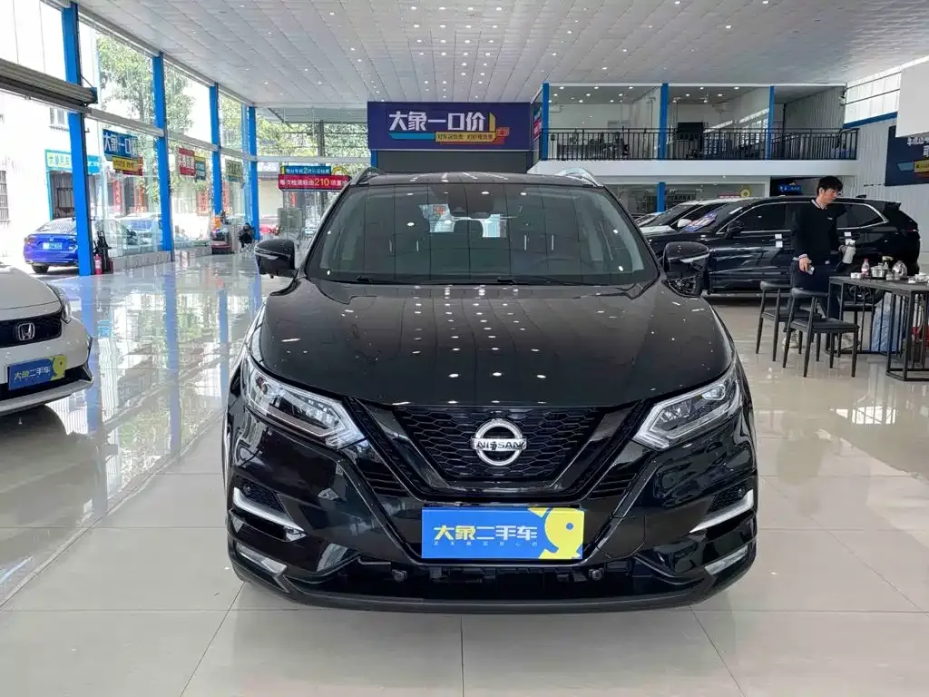 Nissan Qashqai — фото 4
