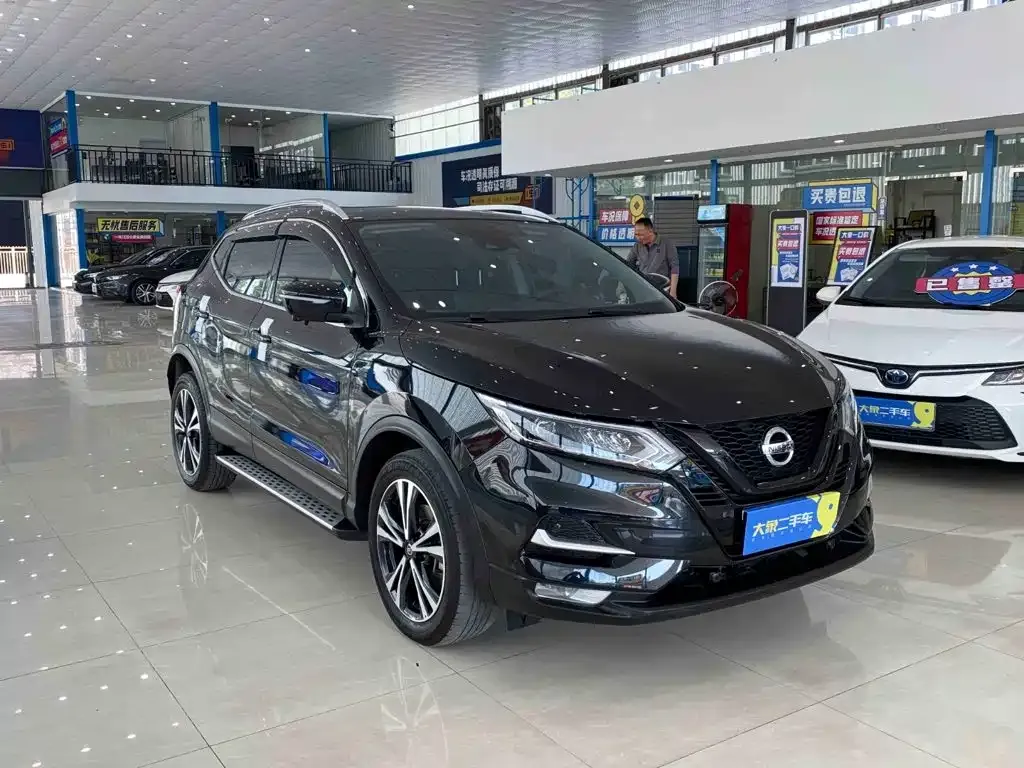 Nissan Qashqai — фото 10