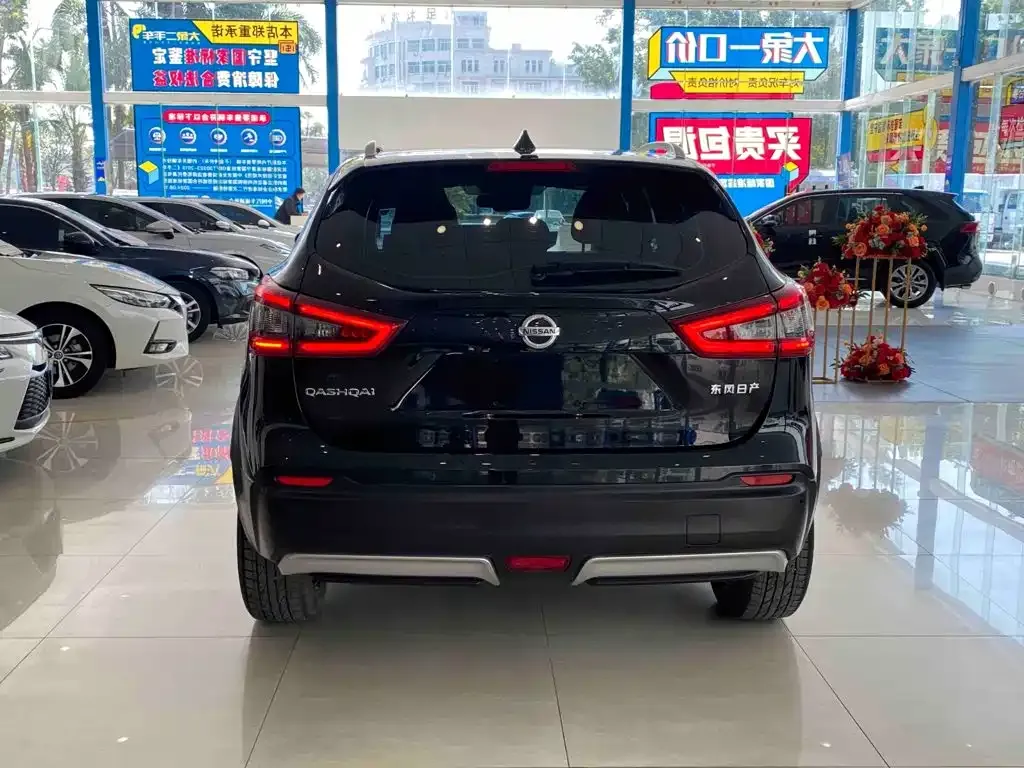 Nissan Qashqai — фото 5