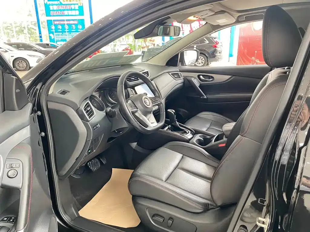 Nissan Qashqai — фото 2