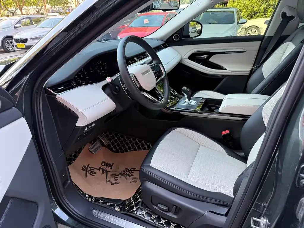Land Rover Evoque — фото 2