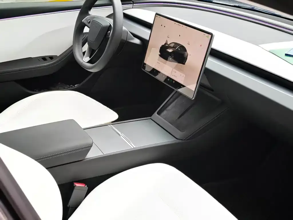 Tesla Model 3 — фото 6