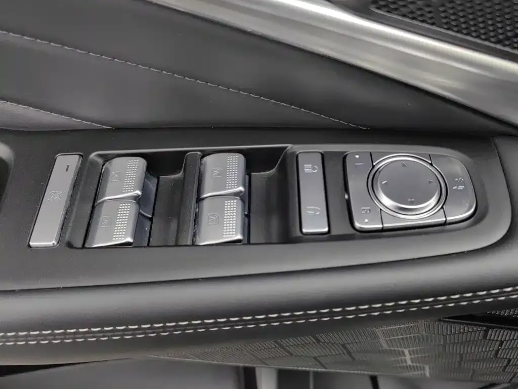 GAC Motor Trumpchi GS8 — фото 8