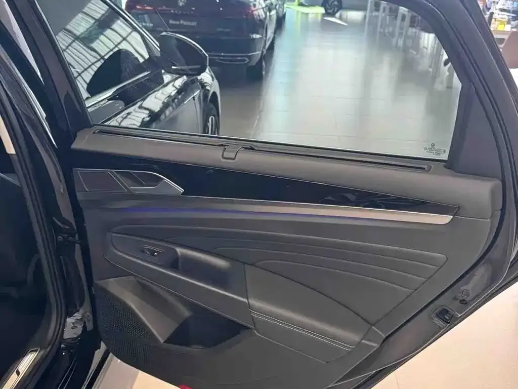 Volkswagen Passat — фото 4