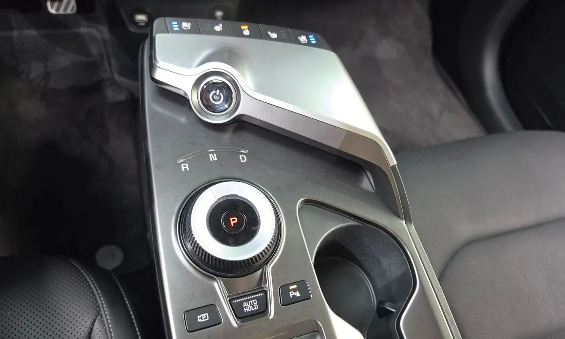 Kia EV6 — фото 6