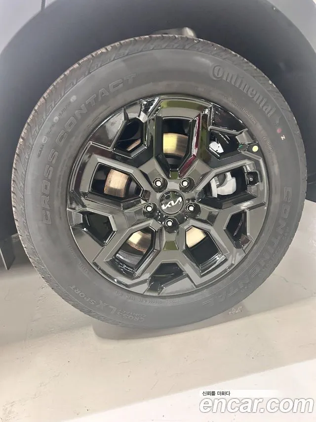 Kia Sorento — фото 9