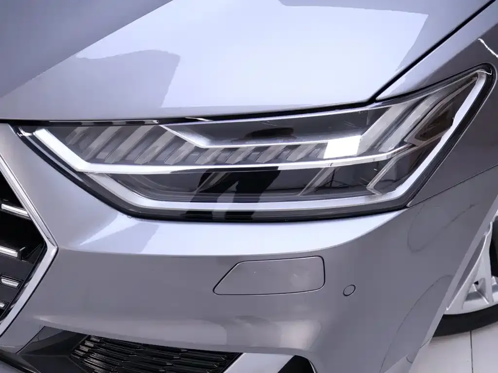 Audi A7L — фото 2