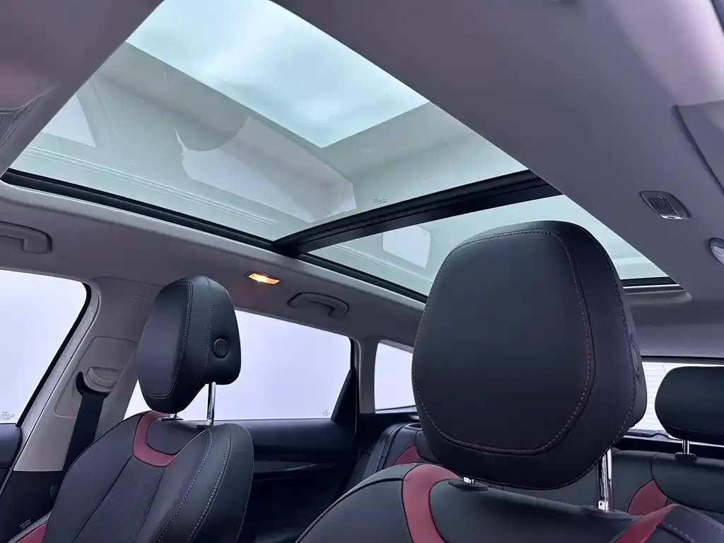 Skoda Karoq — фото 10