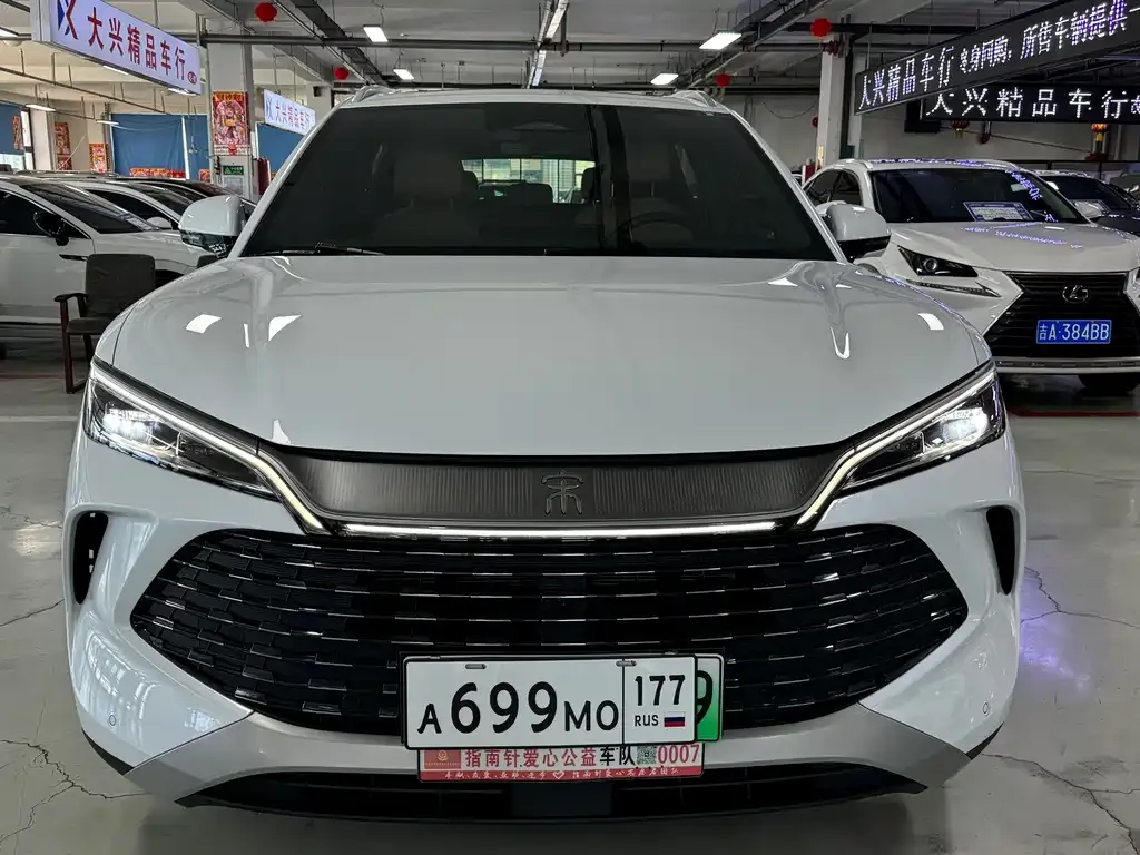 BYD L DM-i — фото 7