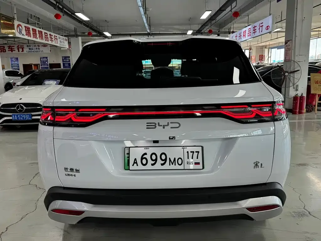 BYD L DM-i — фото 6