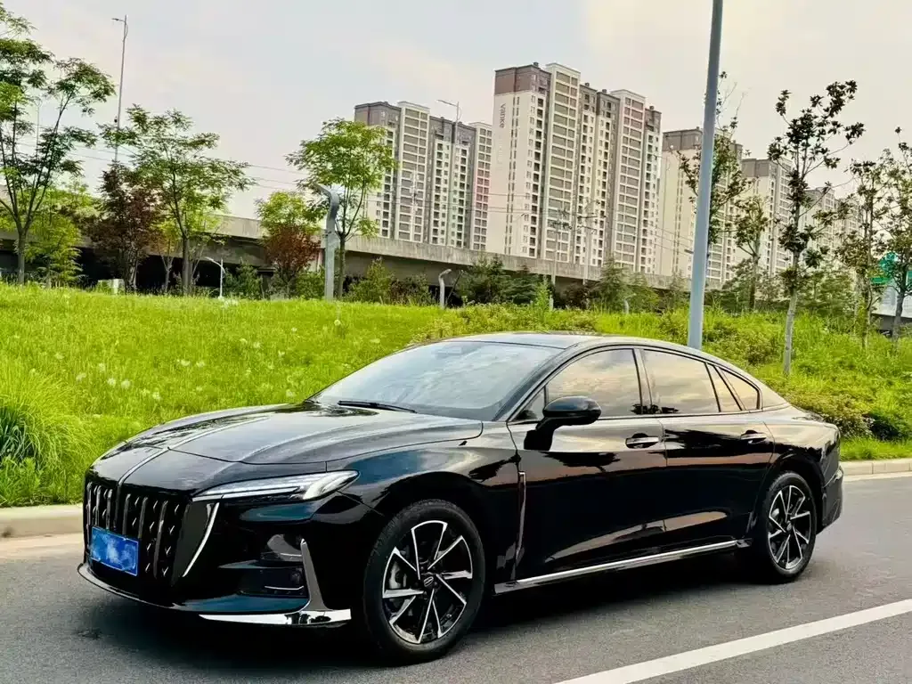 Hongqi H6 — фото 1