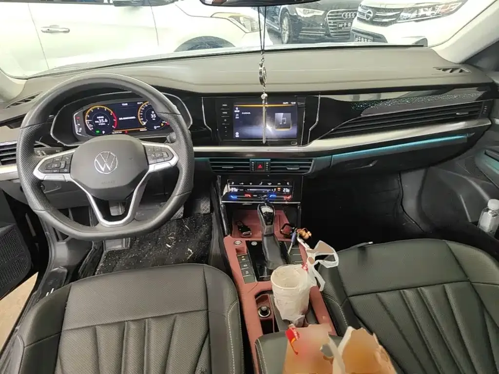 Volkswagen Passat — фото 8