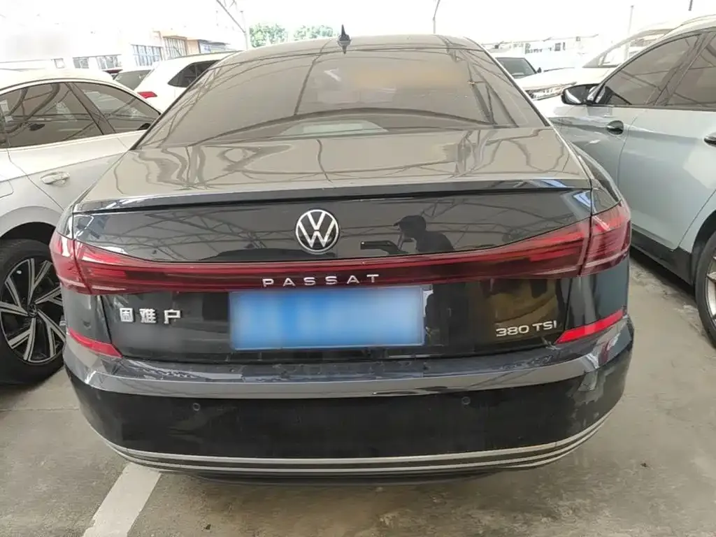 Volkswagen Passat — фото 2
