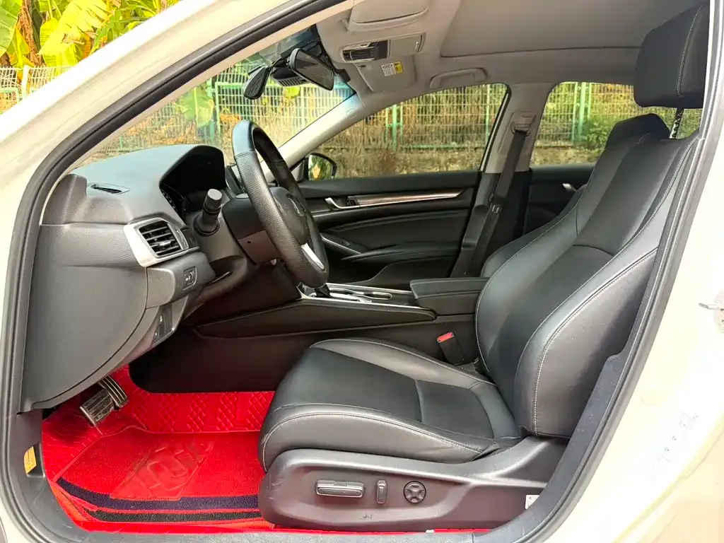 Honda Accord — фото 3